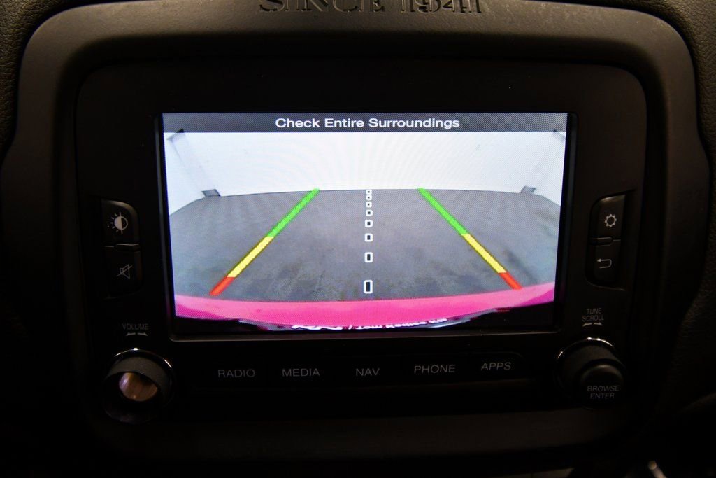 Used 2017 Jeep Renegade Limited image 24