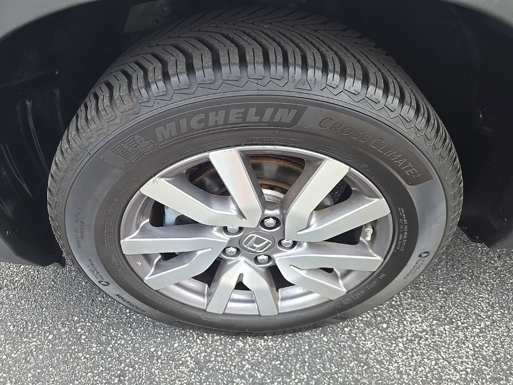 Used 2019 Honda Pilot EX image 16