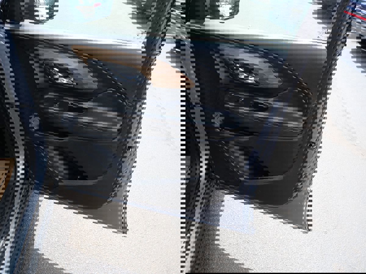 Used 2020 GMC Terrain SLE w/ Driver Convenience Package image 33