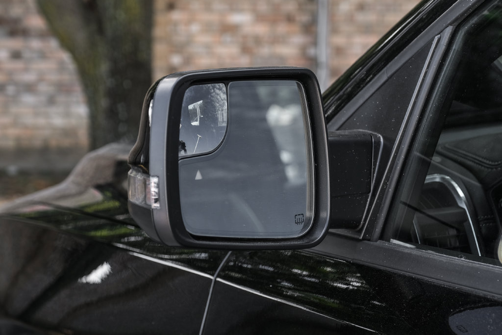 Used 2023 RAM 1500 Laramie AWD/4WD image 58