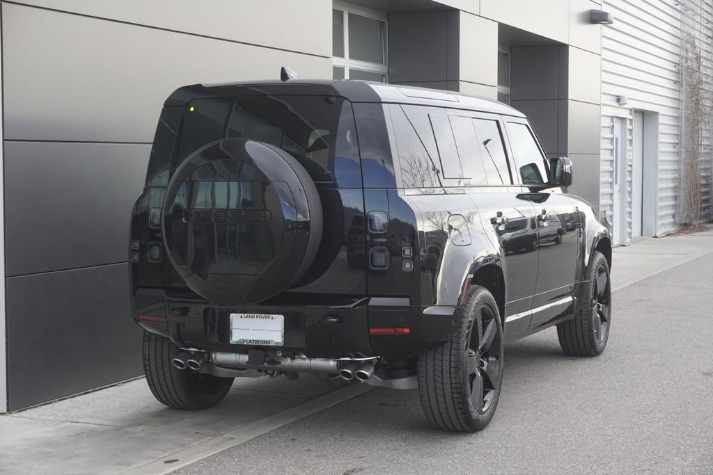 New 2026 Land Rover Defender 110 V8 image 2