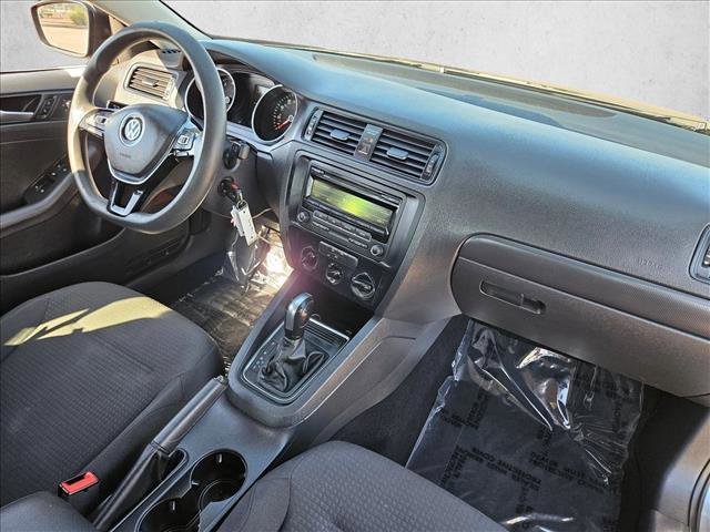 Used 2015 Volkswagen Jetta S FWD image 25