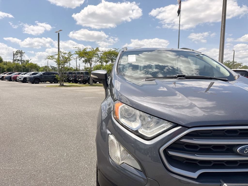 Used 2021 Ford EcoSport SE w/ SE Convenience Package image 9