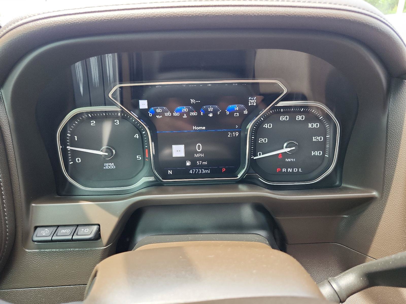 Used 2022 GMC Sierra 3500 Denali w/ Denali Ultimate Package AWD/4WD image 26