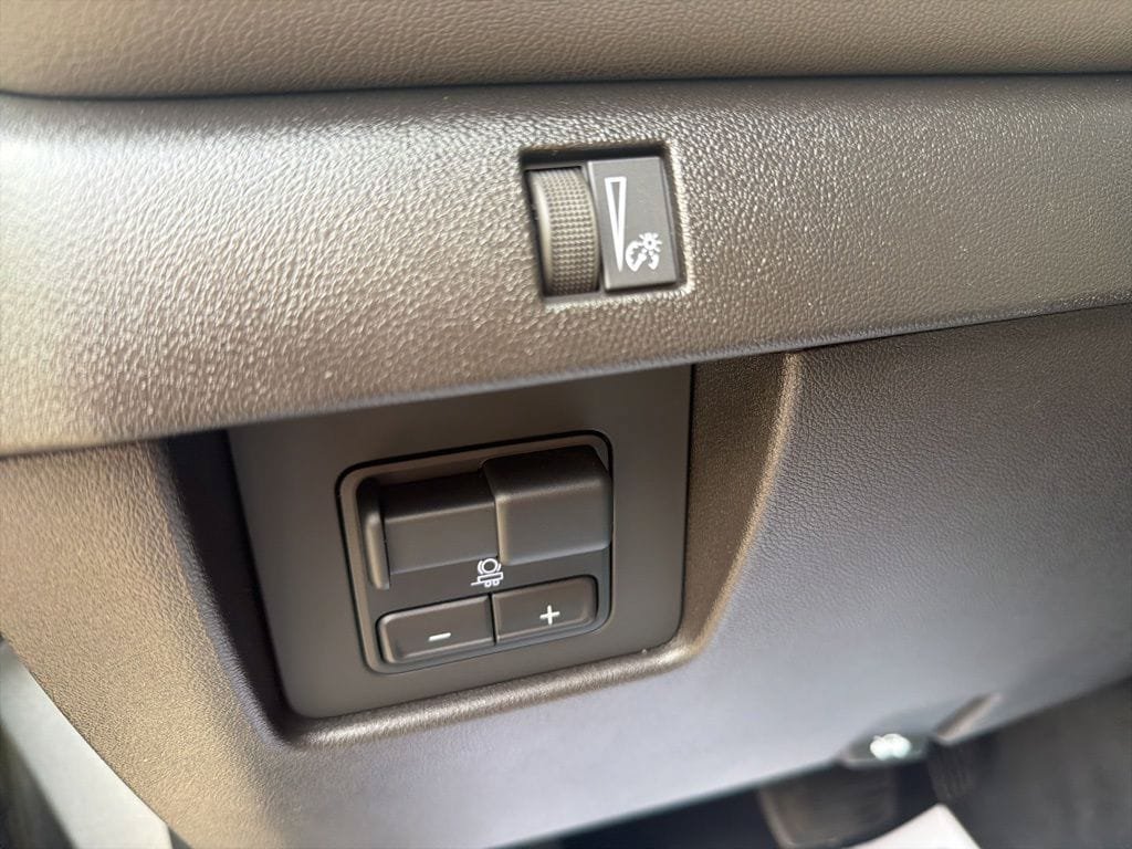 Used 2023 Chevrolet Colorado ZR2 w/ Desert Boss Special Edition AWD/4WD image 44