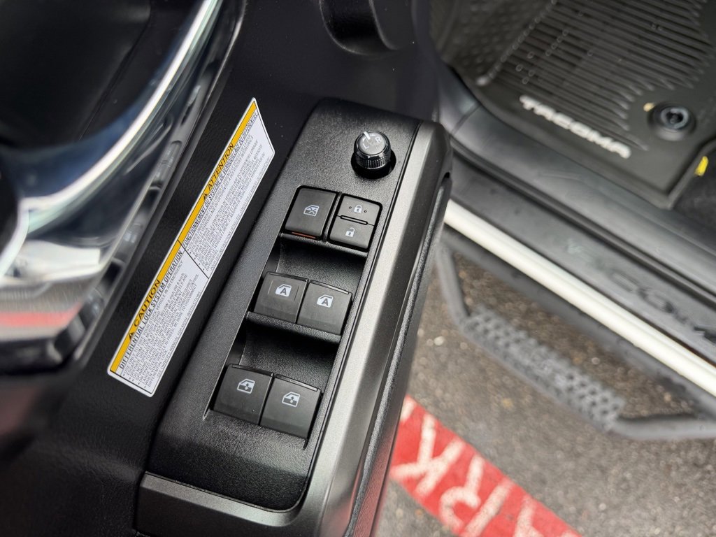 Used 2020 Toyota Tacoma TRD Off-Road w/ TRD Premium Off Road Package image 13