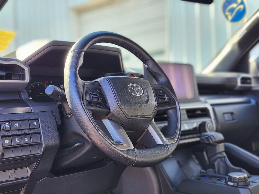 Used 2025 Toyota 4Runner TRD Sport AWD/4WD image 17