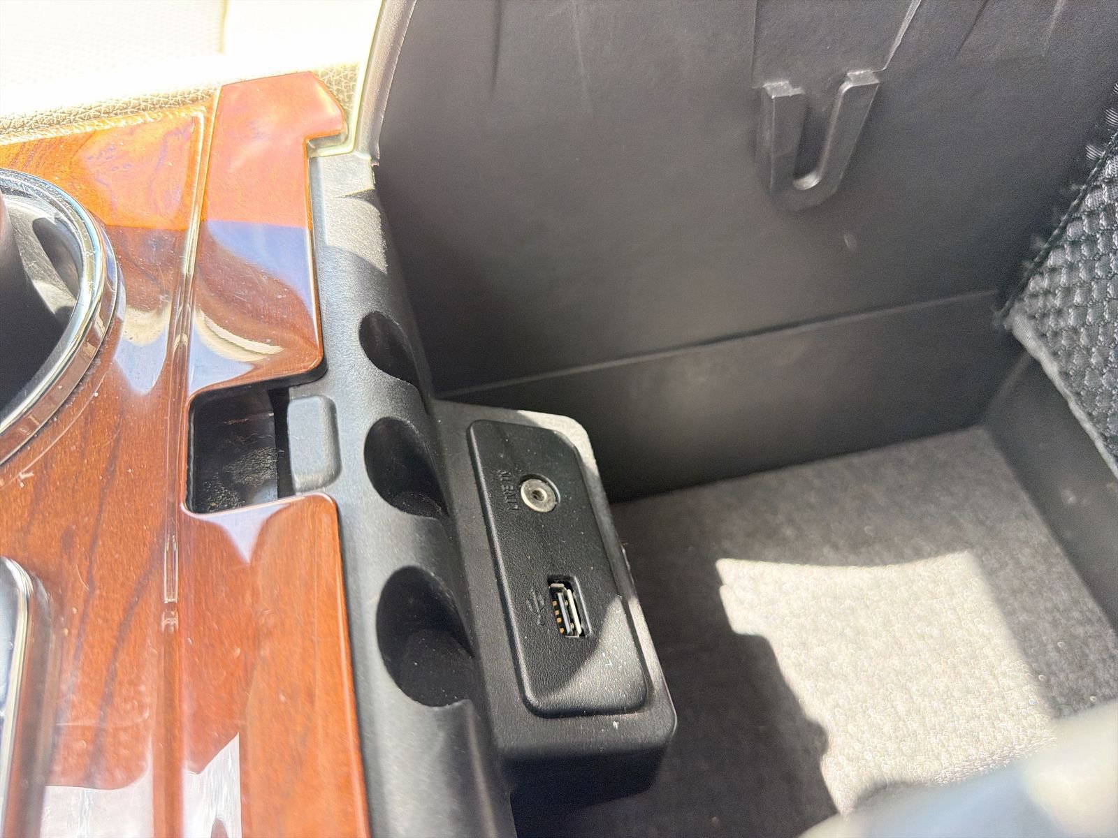 Used 2013 Lincoln Navigator 4WD w/ HD Trailer Tow Pkg image 35