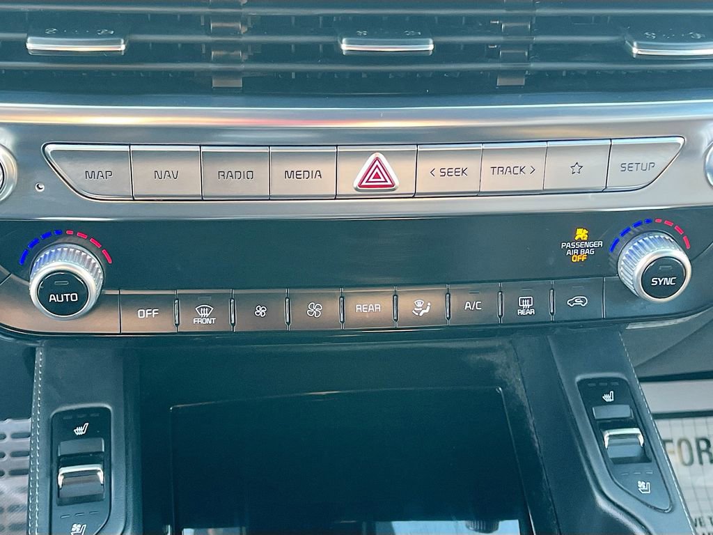 Used 2022 Kia Telluride SX w/ SX Prestige Package image 16