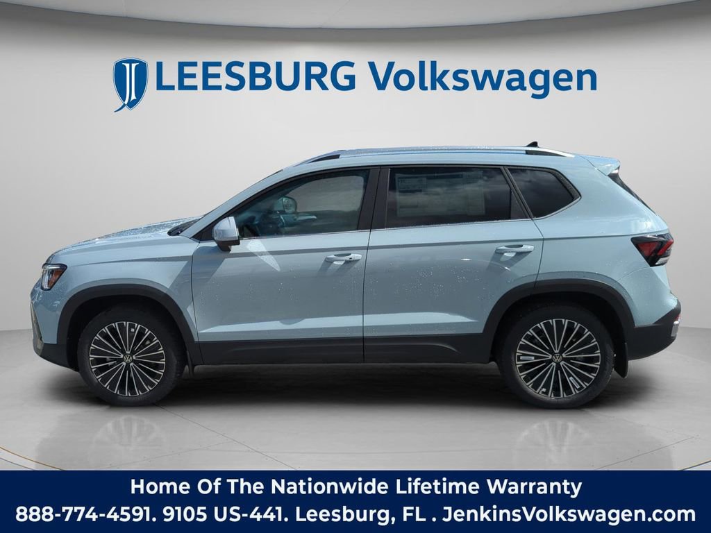 New 2026 Volkswagen Taos SE image 11