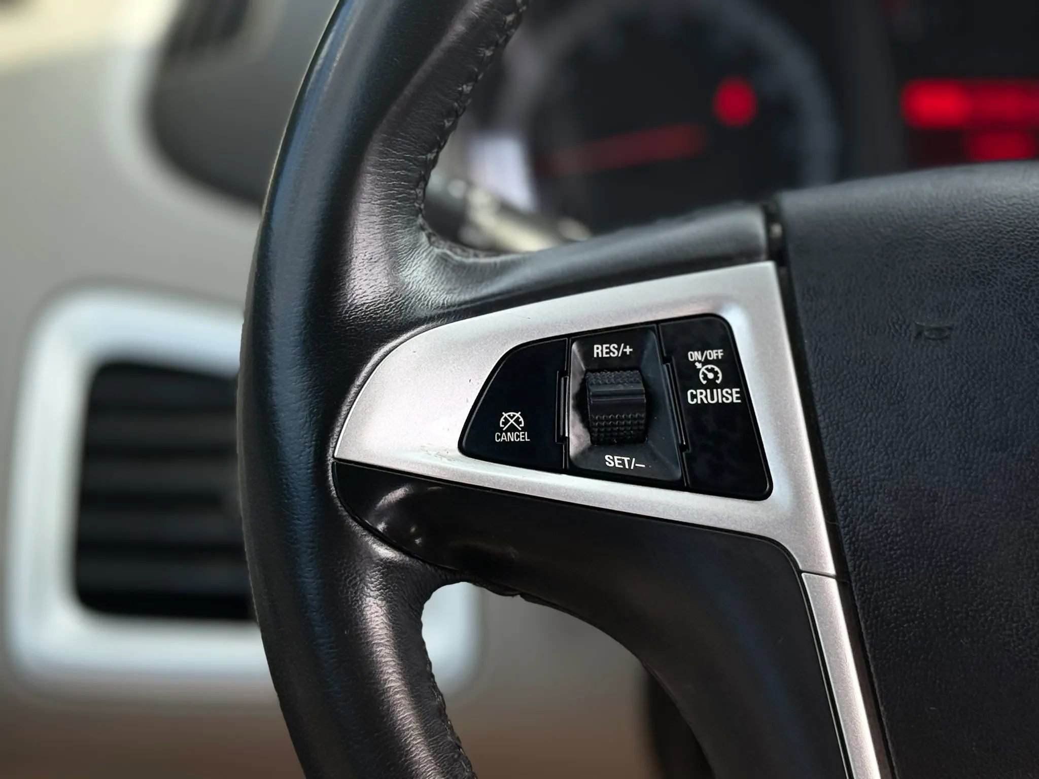 Used 2016 GMC Terrain SLT FWD image 28