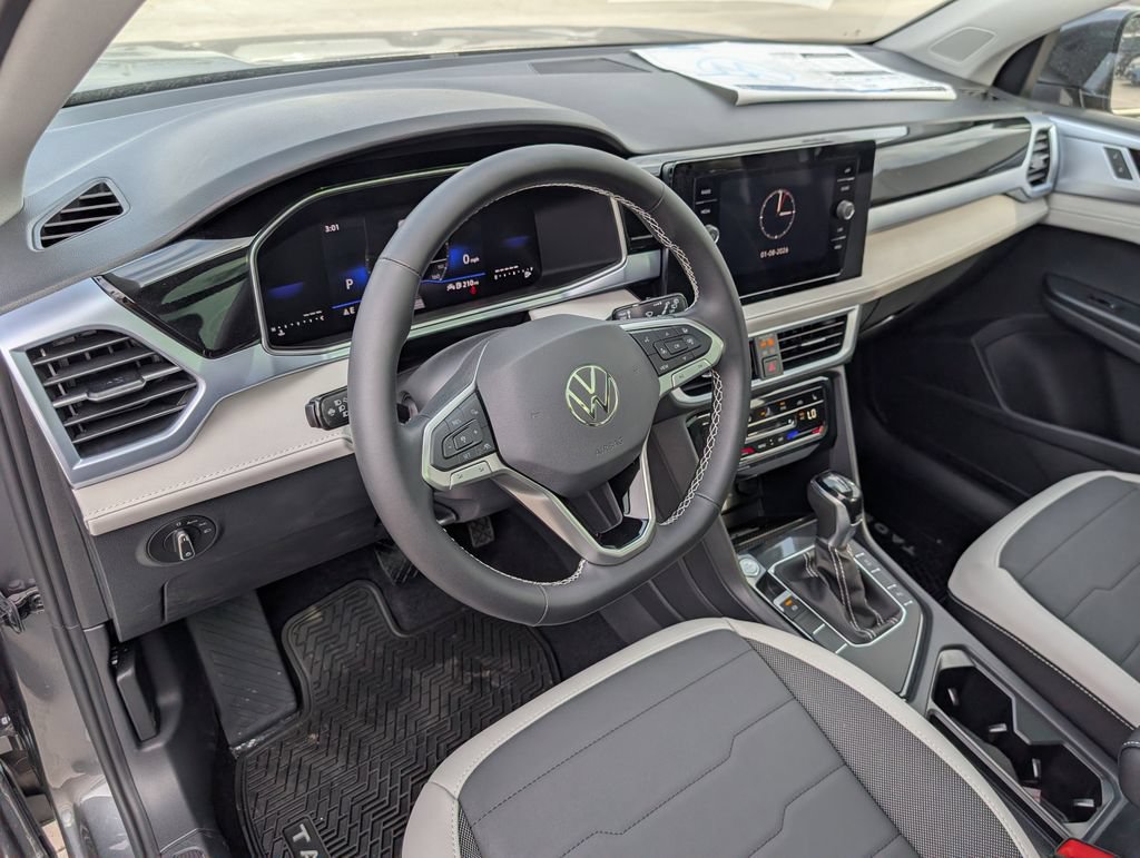 New 2026 Volkswagen Taos SE FWD image 14