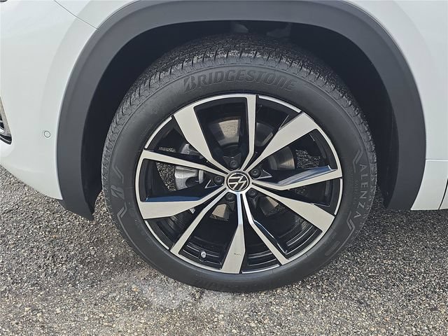 New 2026 Volkswagen Atlas Cross Sport SEL Premium R-Line AWD/4WD image 8