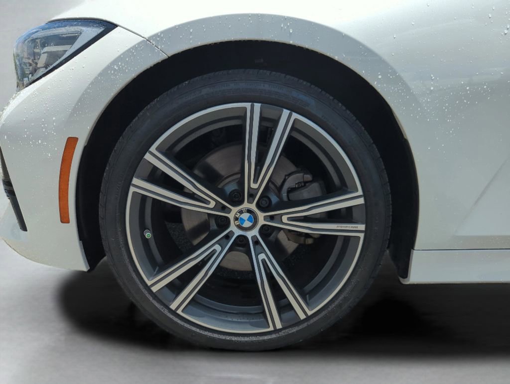 Used 2021 BMW 330i Sedan w/ Premium Package RWD image 44