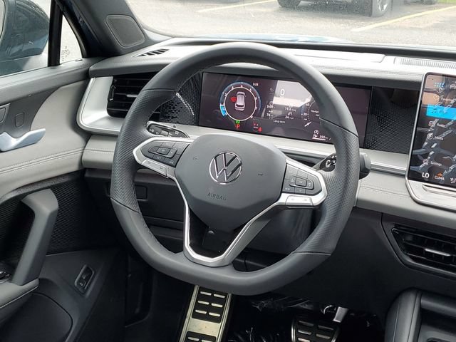 New 2026 Volkswagen Tiguan SE R-Line AWD/4WD image 15