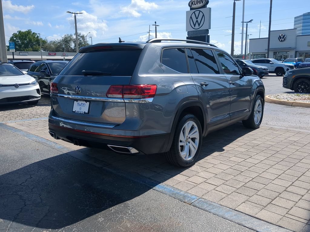 Used 2023 Volkswagen Atlas SE w/ Panoramic Sunroof Package FWD image 4