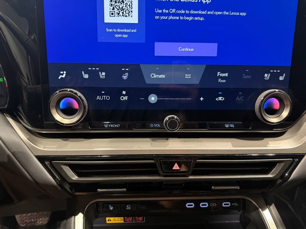 Used 2025 Lexus TX 550h AWD Plug-In Hybrid w/ Technology Package image 14