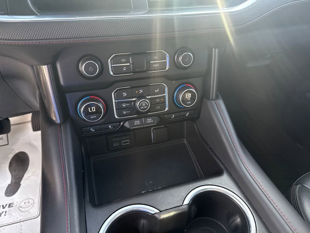 Used 2021 Chevrolet Tahoe RST w/ Luxury Package RWD image 25