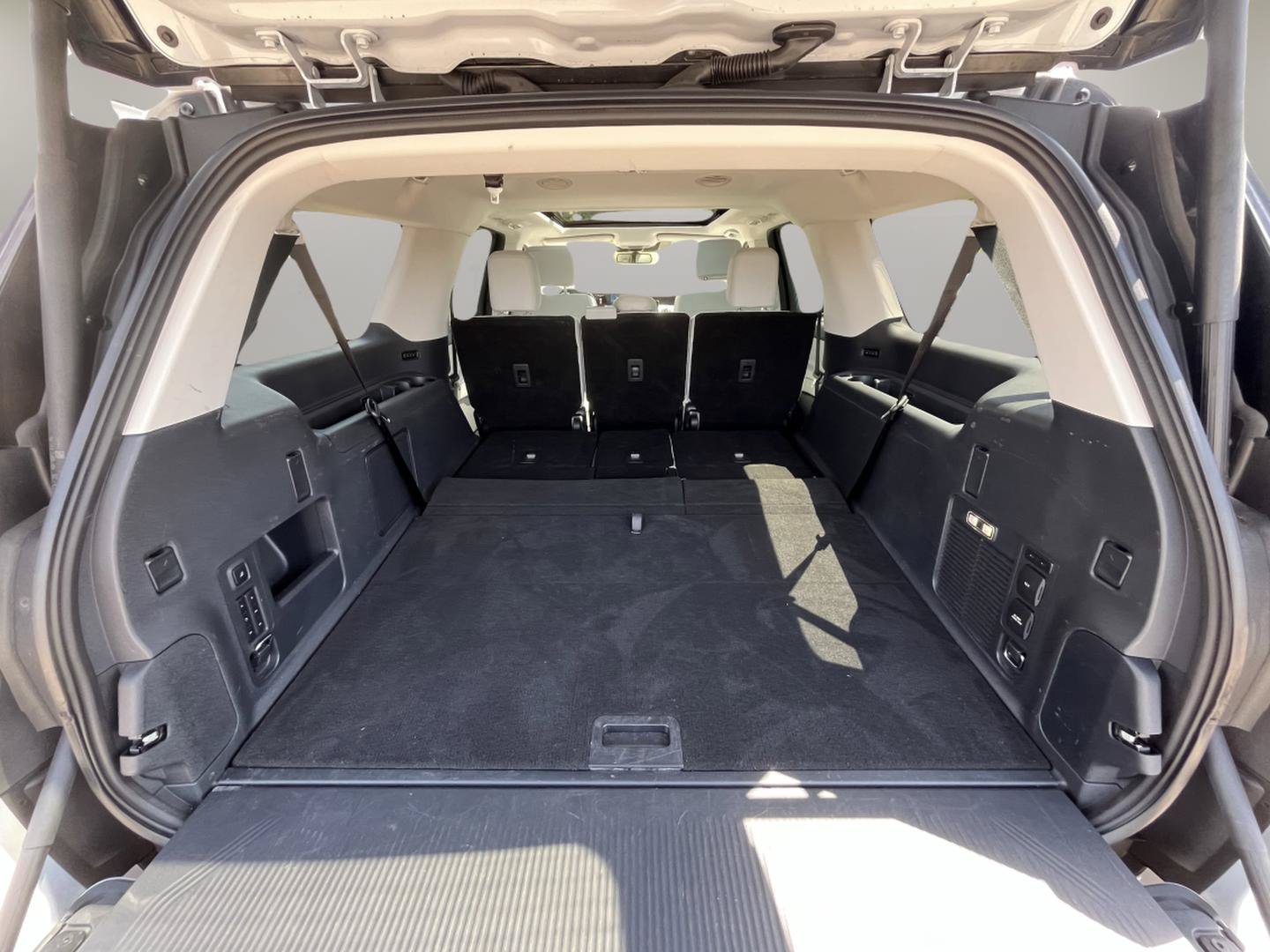 Used 2025 Ford Expedition Max Platinum AWD/4WD image 34