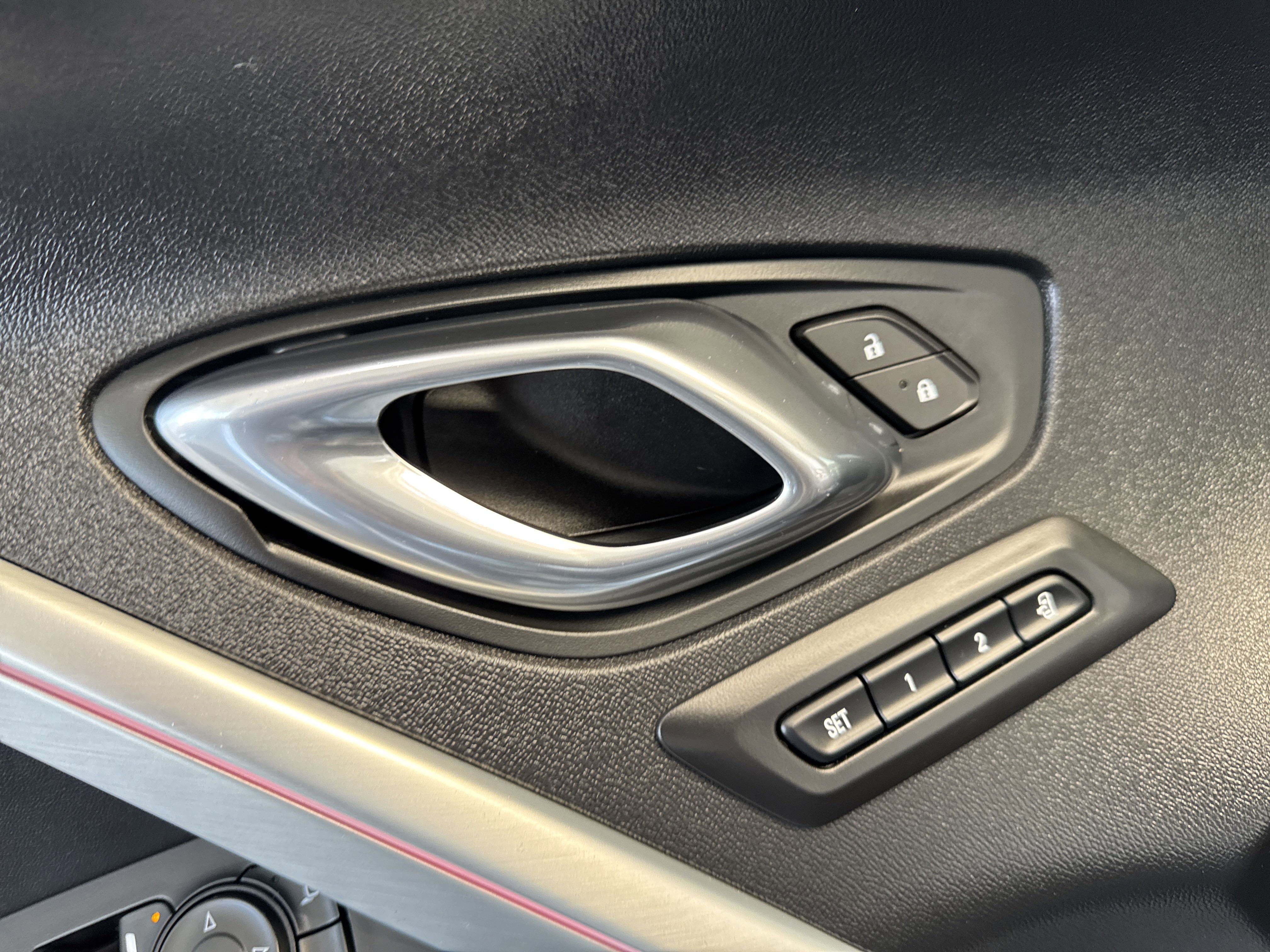 Certified 2020 Chevrolet Camaro SS image 12