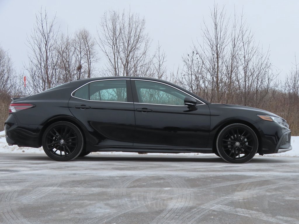 Used 2023 Toyota Camry XSE image 2