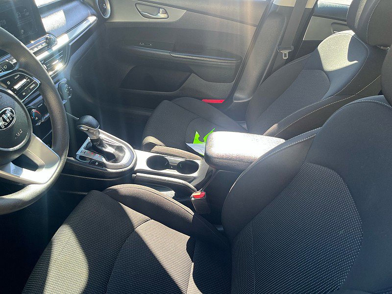Used 2020 Kia Forte LXS FWD image 14