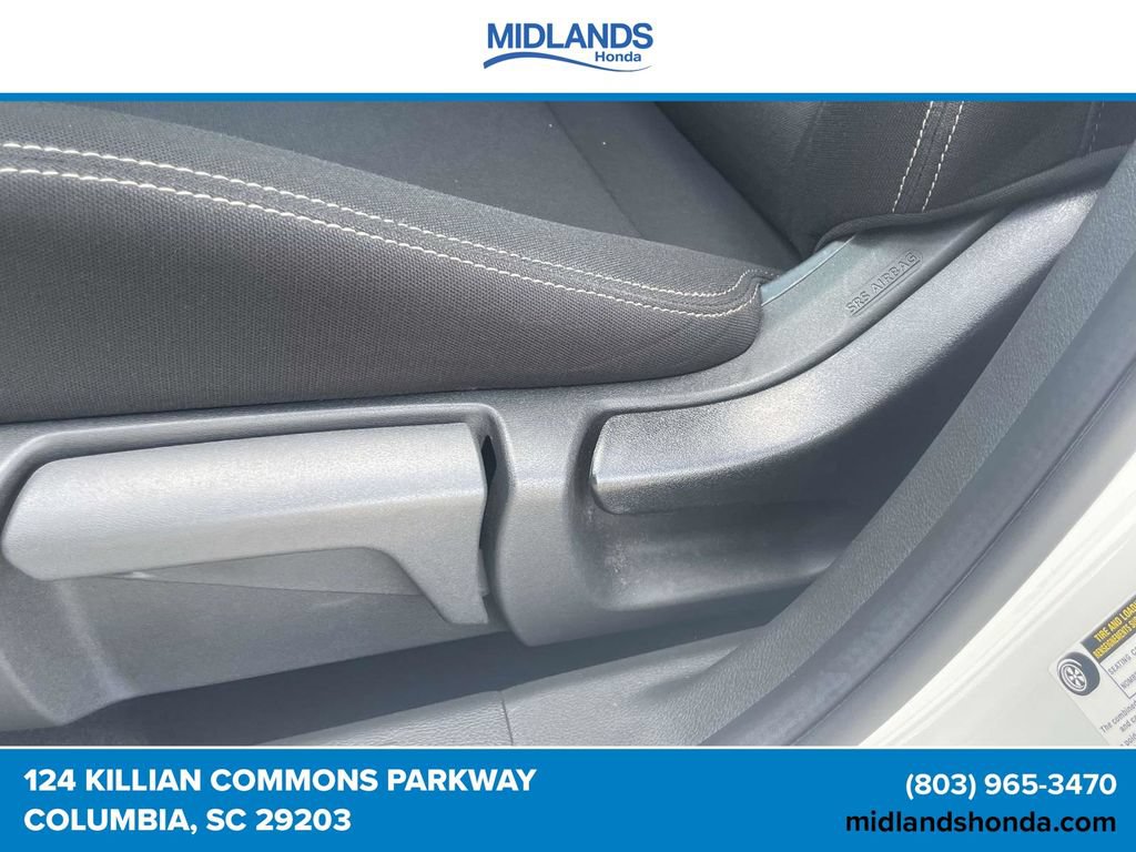 Used 2023 Nissan Rogue S AWD/4WD image 14