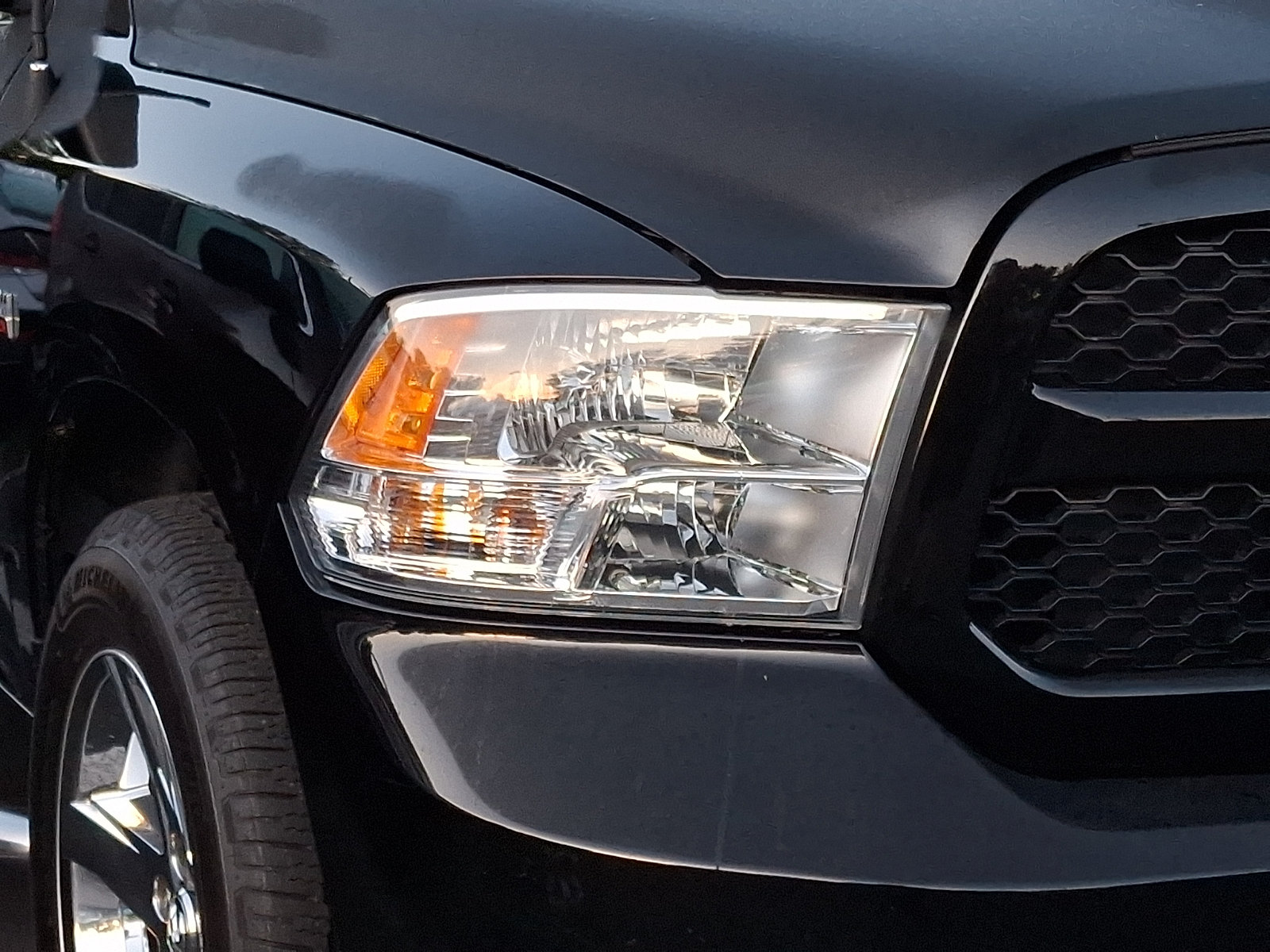Used 2014 RAM 1500 Express AWD/4WD image 7