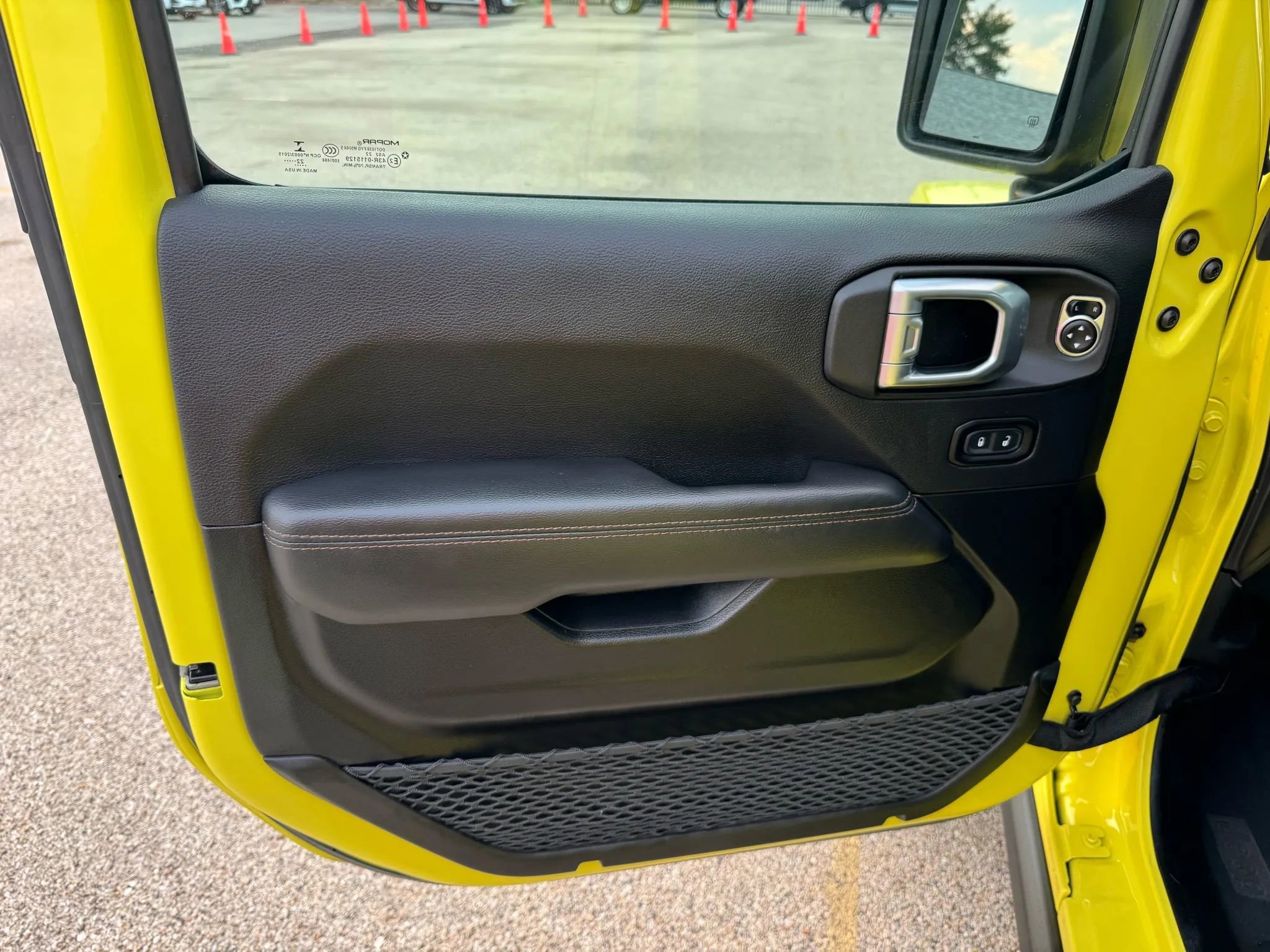 Used 2022 Jeep Wrangler Unlimited Rubicon w/ Dual Top Group image 22