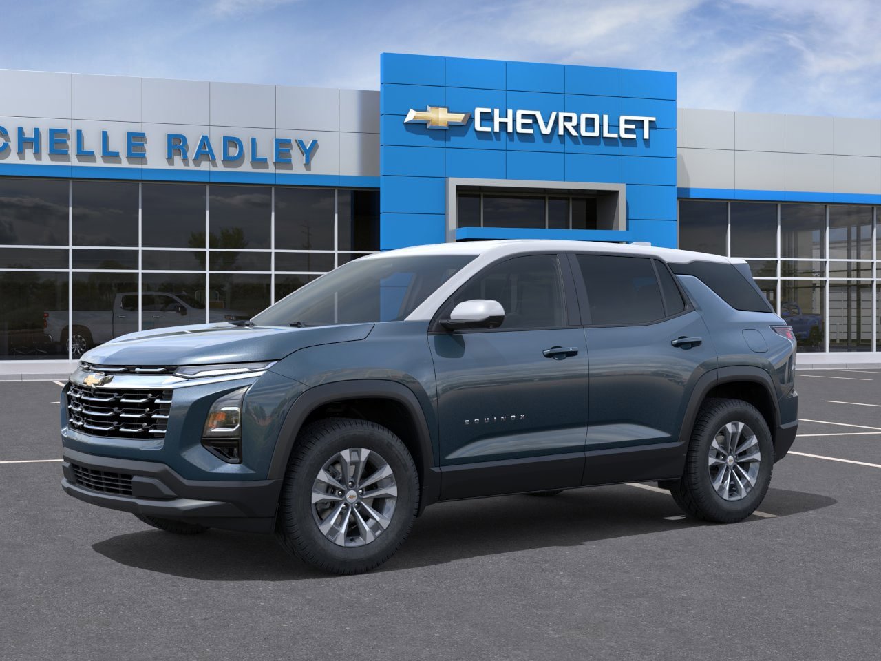 New 2026 Chevrolet Equinox LT FWD image 2