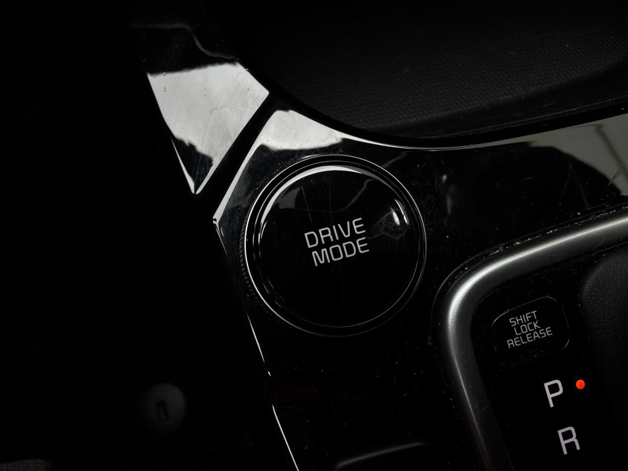 Used 2025 Kia Seltos S image 25