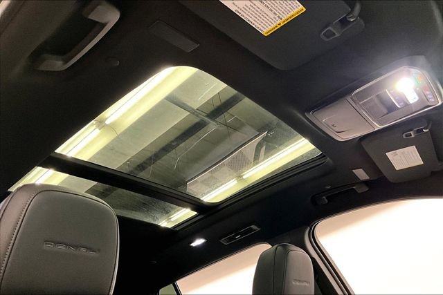 Used 2025 GMC Acadia Denali w/ Super Cruise Package image 20