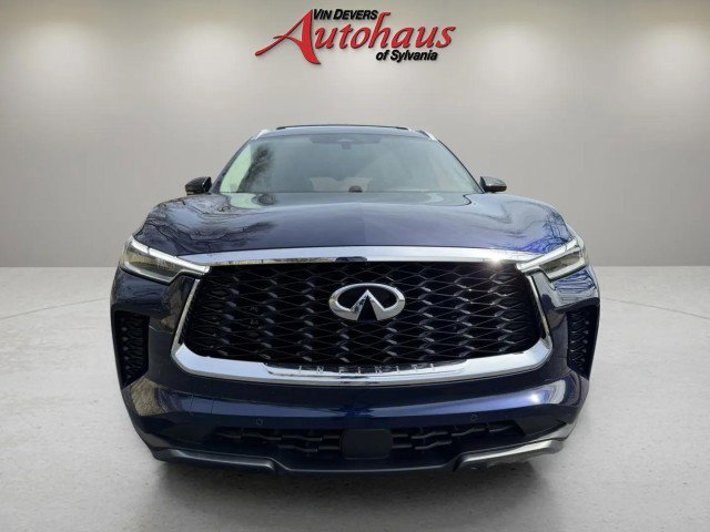 Used 2023 INFINITI QX60 Sensory w/ Vision Package AWD/4WD image 2