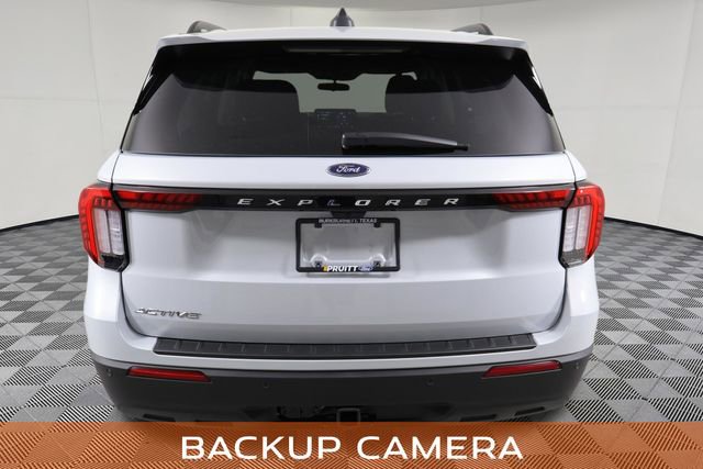 Used 2025 Ford Explorer Active RWD image 8
