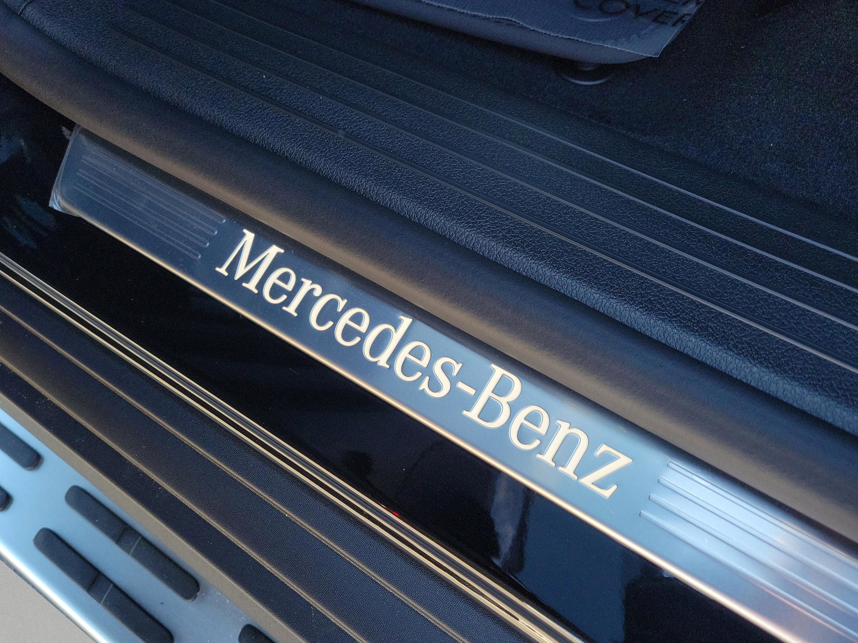 New 2026 Mercedes-Benz GLS 580 4MATIC image 8