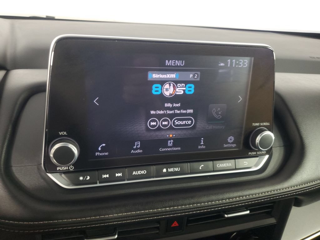 Used 2025 Nissan Rogue SV FWD image 21