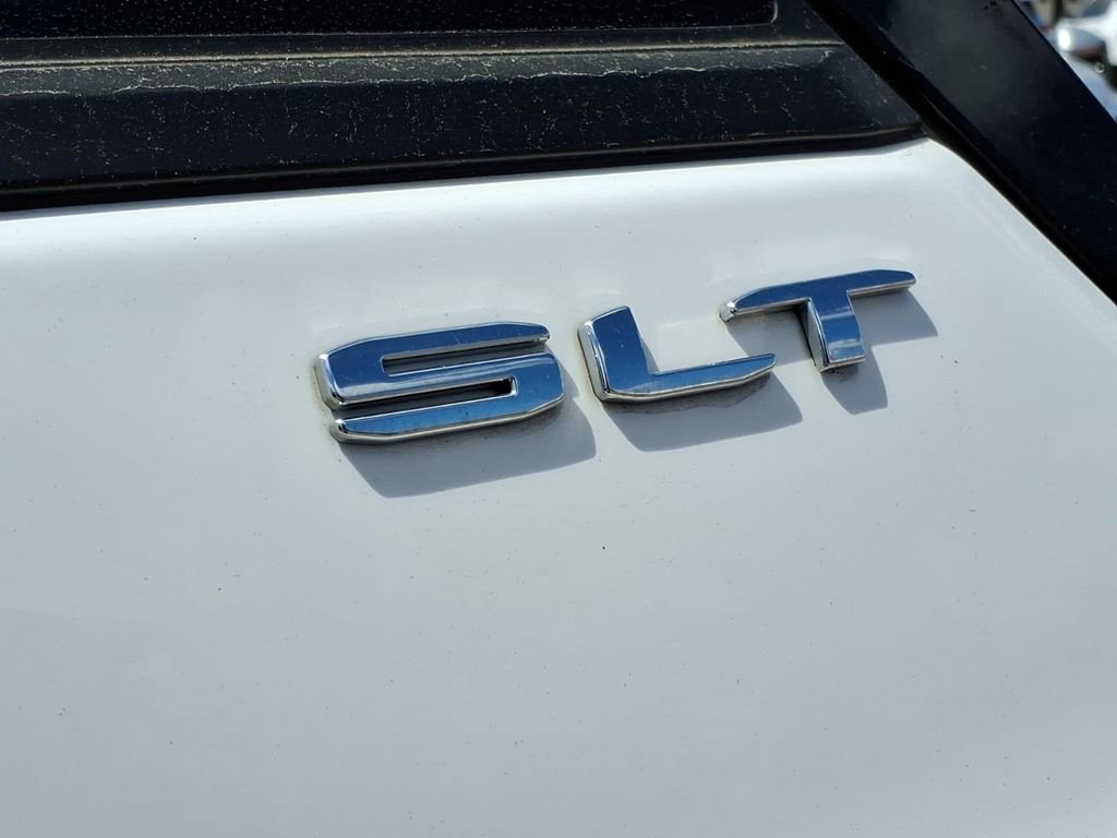 Certified 2023 GMC Terrain SLT image 18