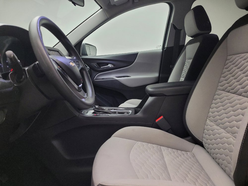 Used 2021 Chevrolet Equinox LS w/ LS Convenience Package AWD/4WD image 17