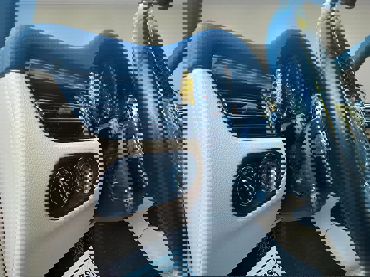 Used 2020 Porsche Macan image 19