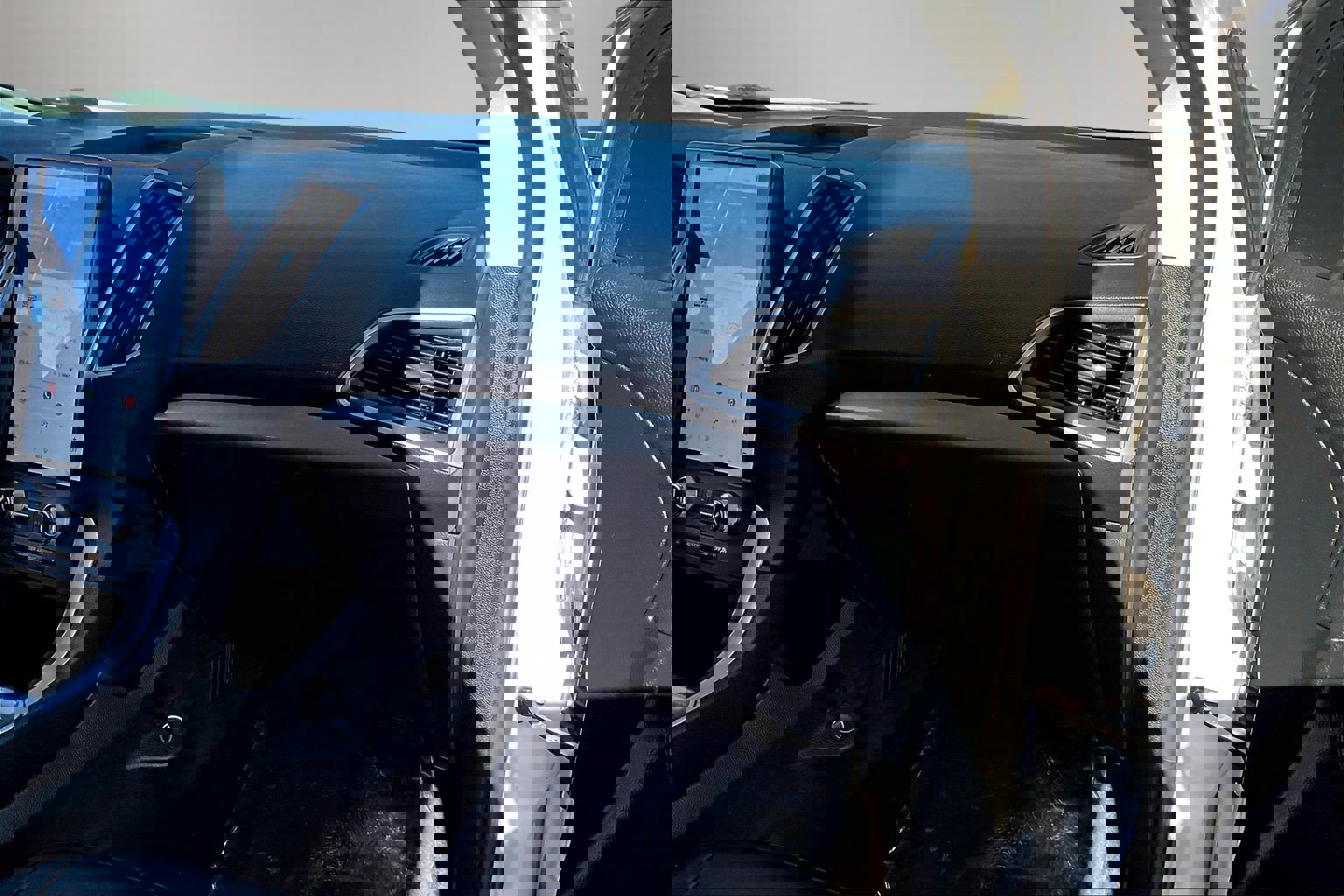 Used 2024 Ford Edge SEL image 26