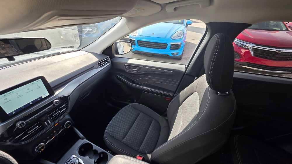Used 2025 Ford Escape Active image 15