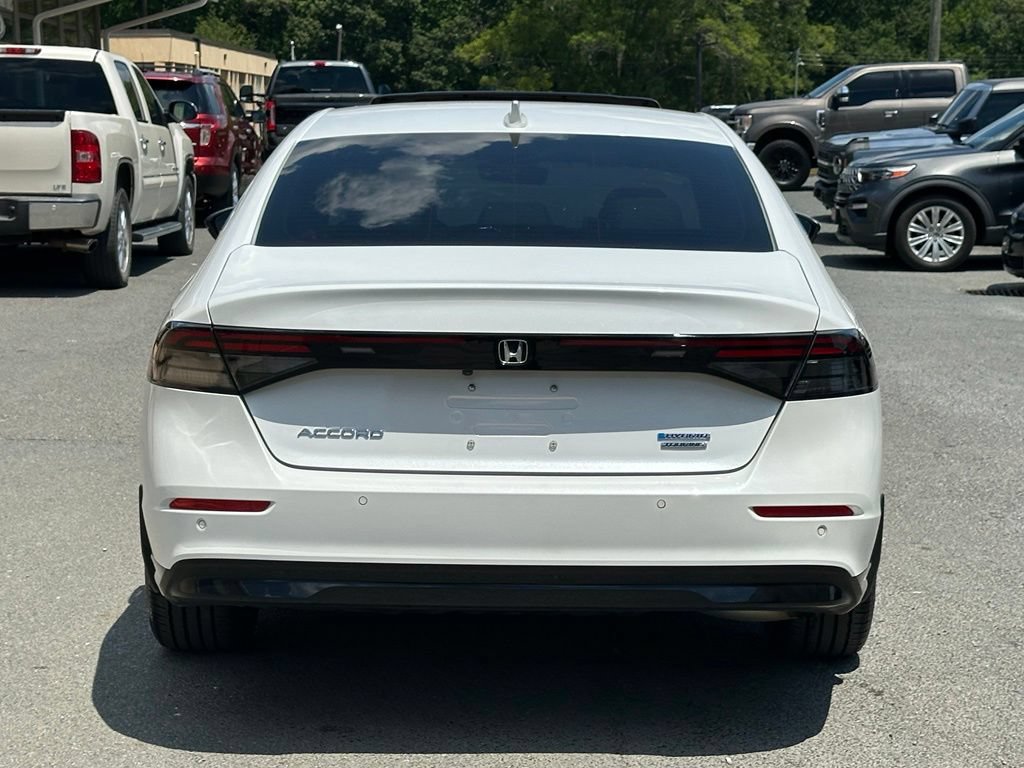 Used 2025 Honda Accord Touring image 8
