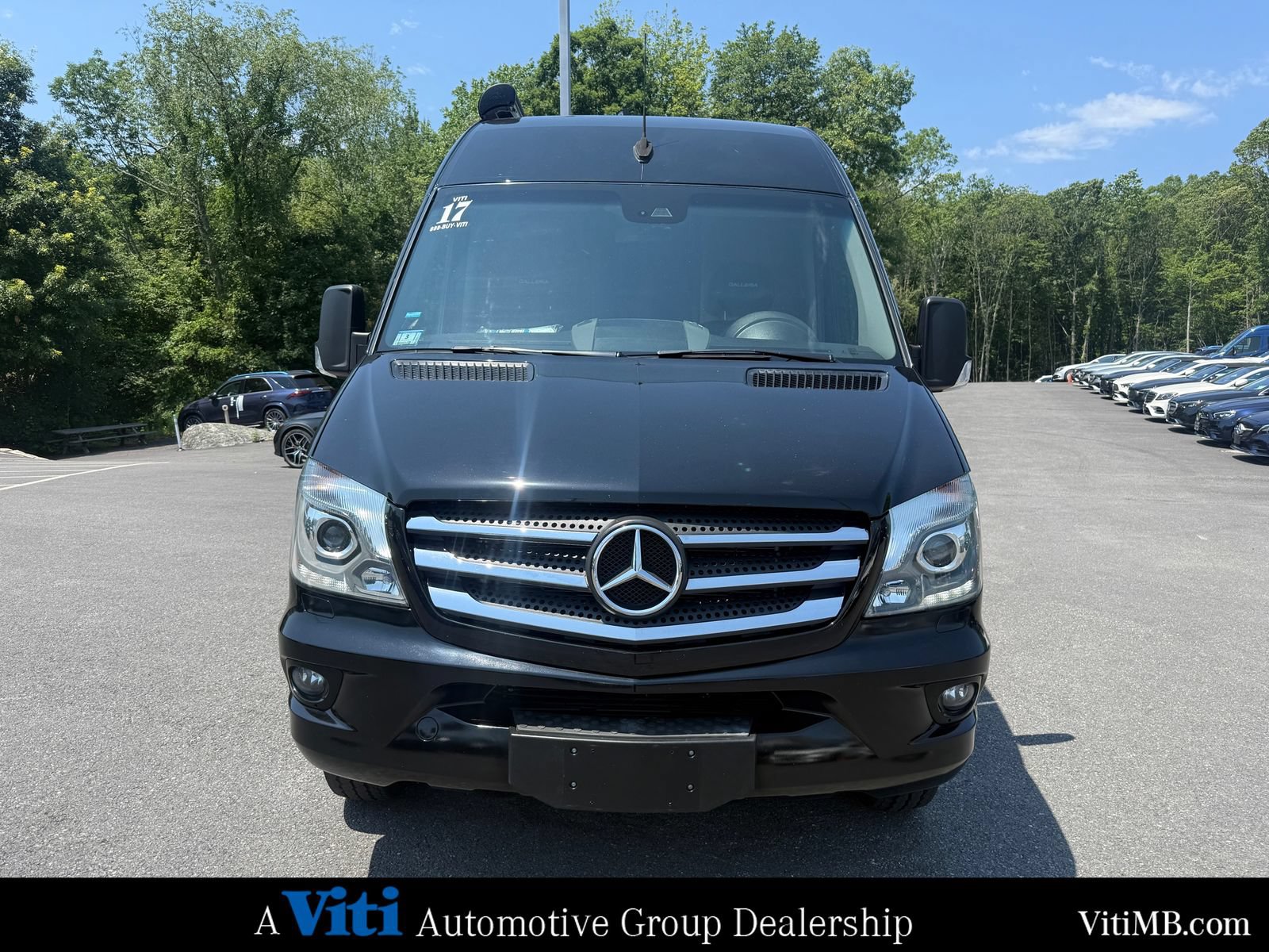 Used 2017 Mercedes-Benz Sprinter 3500 image 3