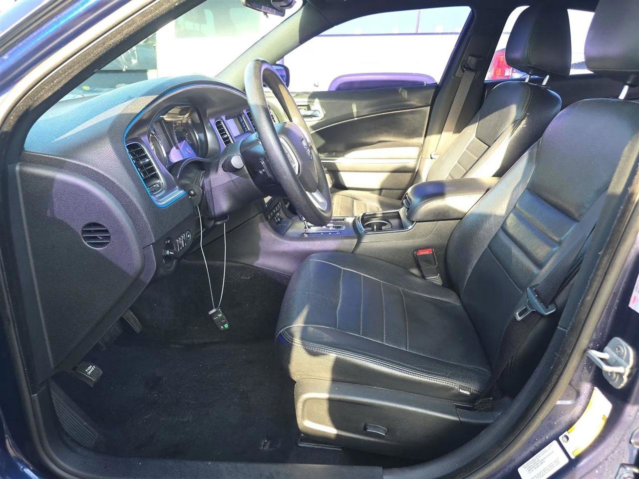 Used 2014 Dodge Charger SE RWD image 13