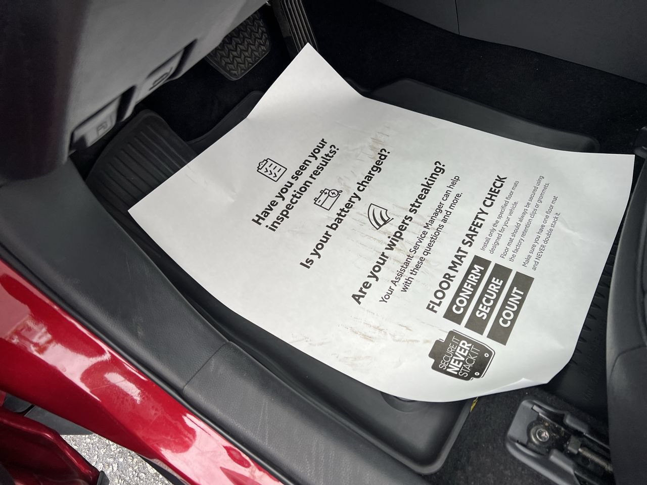 Used 2023 Toyota RAV4 XLE w/ Convenience Package FWD image 17