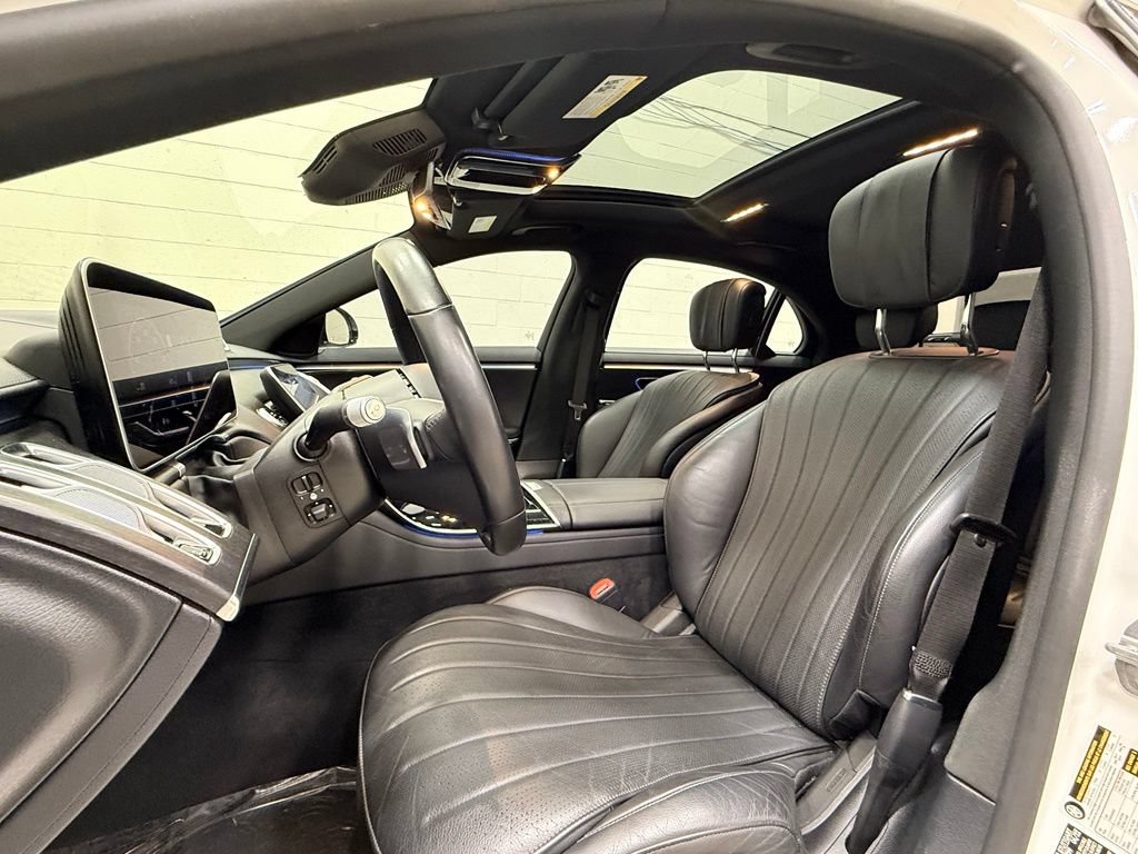 Used 2022 Mercedes-Benz S 500 4MATIC w/ AMG Line Package image 32