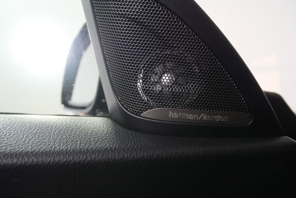 Used 2015 BMW M235i Coupe image 9