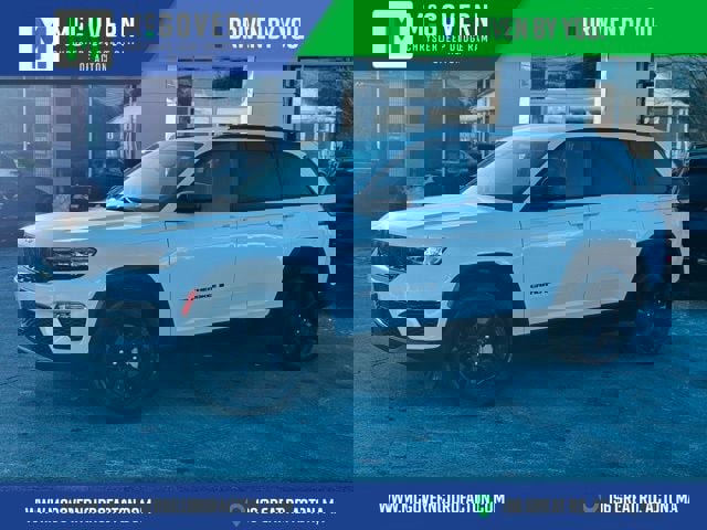 Used 2023 Jeep Grand Cherokee Limited w/ Black Appearance Package