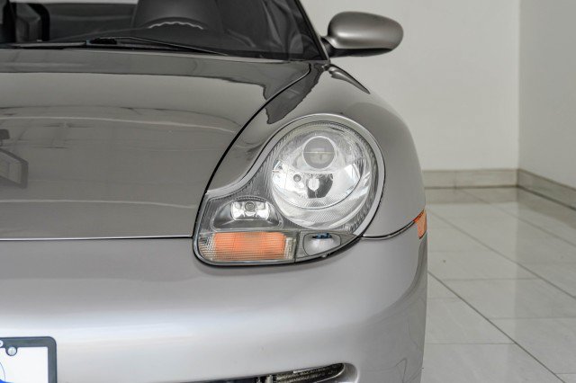 Used 2001 Porsche 911 Carrera 4 AWD/4WD image 50