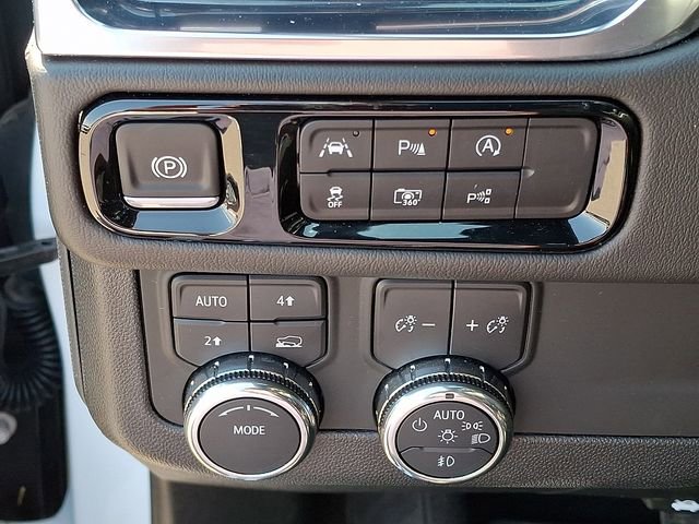 Used 2025 GMC Yukon Denali image 23